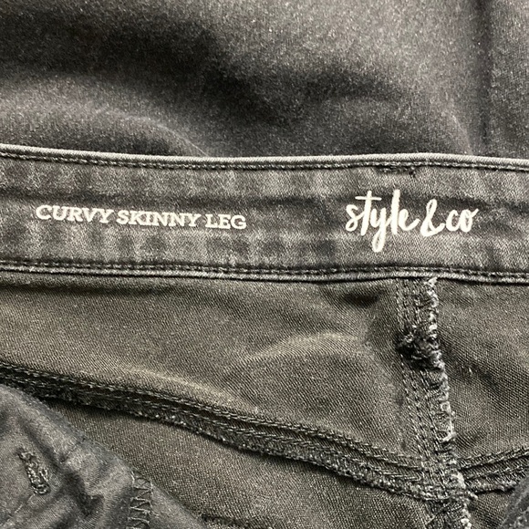 Style & Co | Black Curvy Skinny Leg Jeans Size 12 - Picture 6 of 16